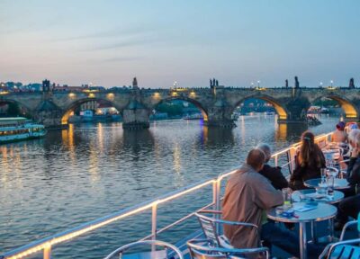 Dinner Cruise with Hotel Pickup and Drop-off