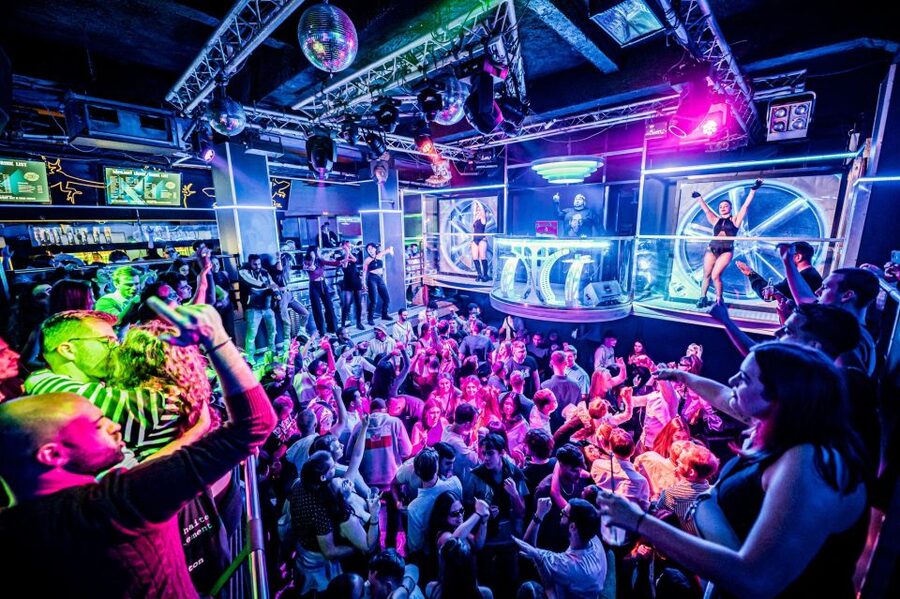 Prague: Entry ticket to Ice Pub Prague with Nightclub Option - Night option to Karlovy Lazne: how the club add-on fits in