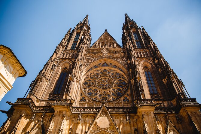 Prague Essential - Old Town Hall and the Astronomical Clock: what you’re supposed to notice