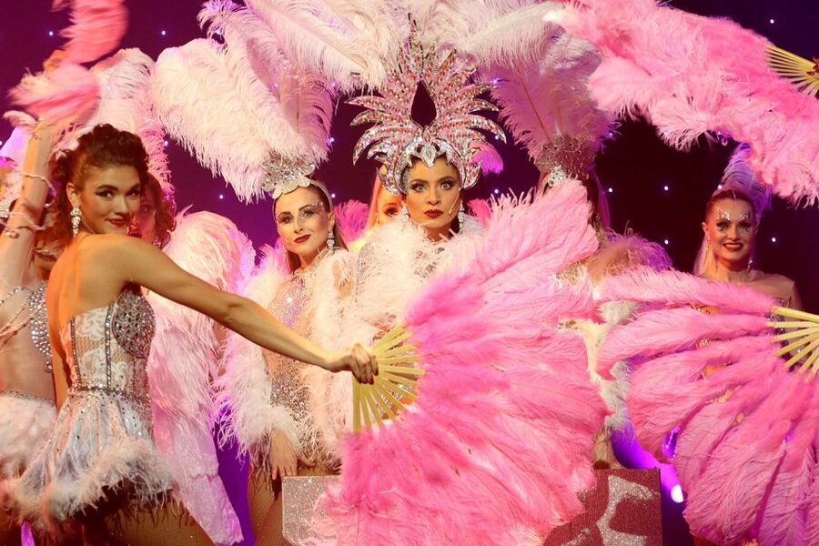 Prague: Evening Czech Cabaret Show at the Hybernia Theater - Photo time with showgirls and acrobats, plus the bar for a proper night out