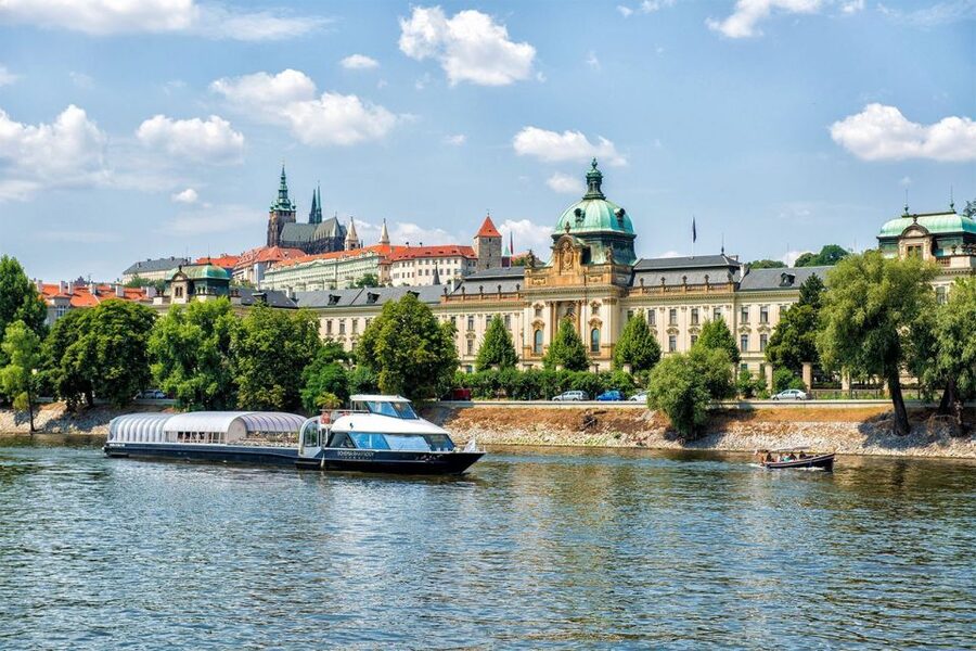 Prague: Evening Vltava River Eco Cruise with Prosecco - Pier 4, QR Check-In, and How Boarding Feels in Real Life