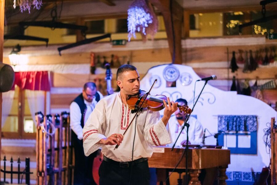 Prague: Folkloric Dinner Show with Unlimited Drinks - Your 4-course Czech menu, from potato soup to apple strudel