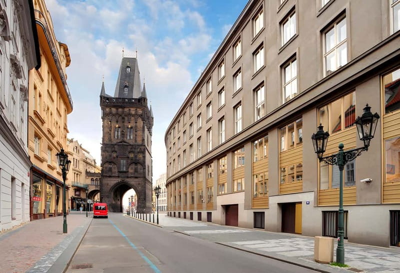Prague: Full-Day Guided Tour of Prague in a Small-Group - Charles Bridge with the Baroque sculptures, then Kampa Island