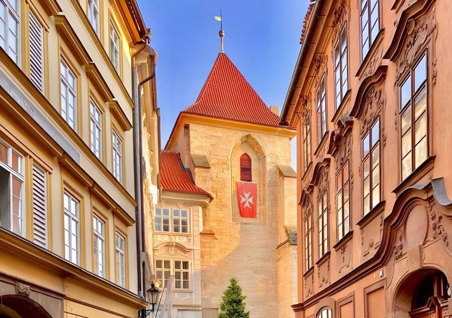 Prague: Full-Day Private Tour of Prague - 5 hours - The Prague walking route: pace it, enjoy it, and plan for spires