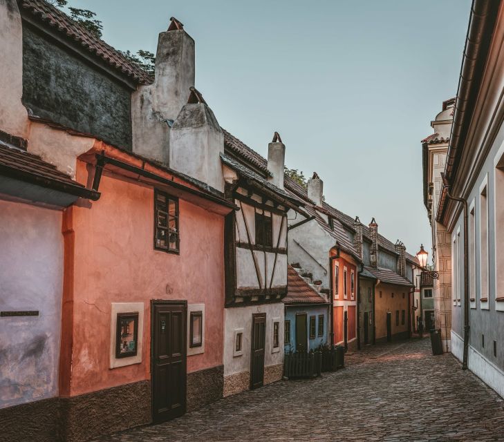 Prague: Full-Day Sightseeing Tour with Cruise and Lunch - Old Town highlights, from Old Town Hall to the Astronomical Clock