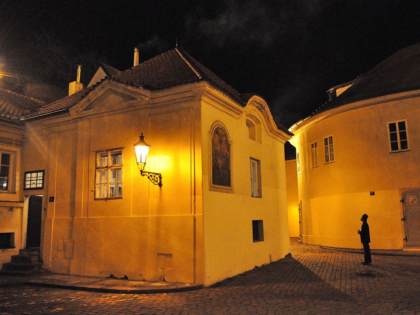 Prague: Ghost Tour - Fact vs fiction: why this tour teaches without killing the mood