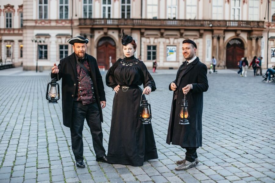 Prague: Ghosts and Legends Nighttime Guided Walking Tour - Týn yard, Ungelt, and the feeling of medieval backstreets