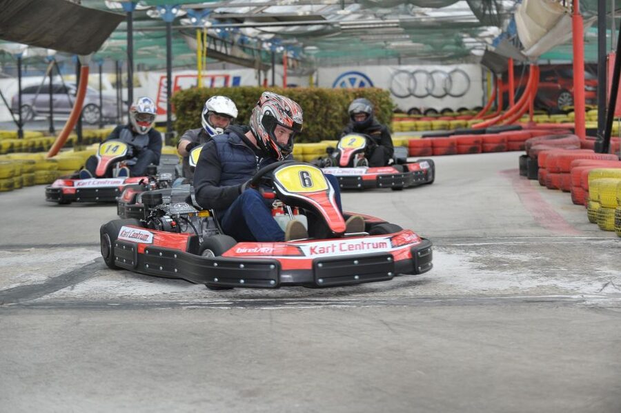 Prague: Go-Kart Racing Experience - Communication and Timing: What to Watch on Race Day
