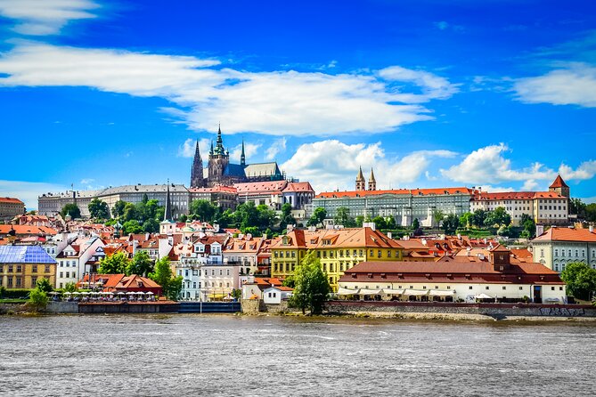 Prague: Grand City Tour with Bus, Castle exteriors & River Cruise - How the walking time and pacing really feels