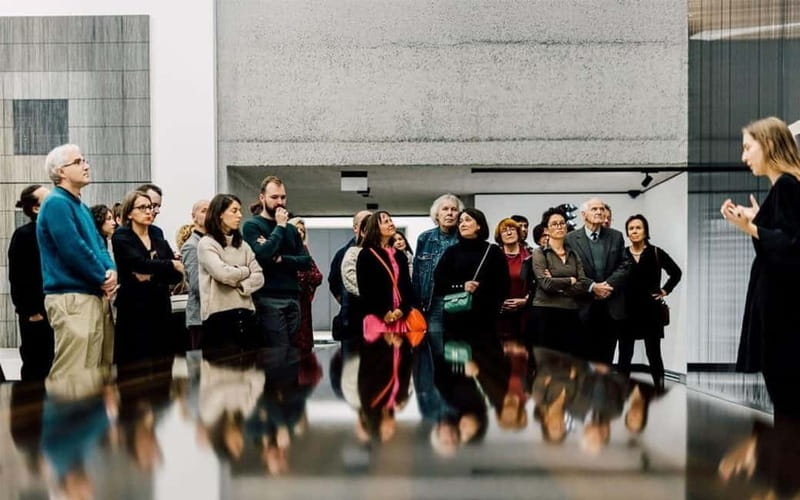 Prague – Group Guided Tour at Kunsthalle Praha - Finding the meeting point near Malostranská