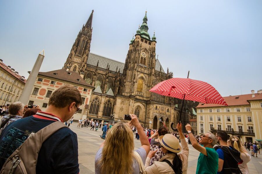 Prague: Guided Bus & Walking Tour with River Cruise & Lunch - Who should book, and who should choose something else
