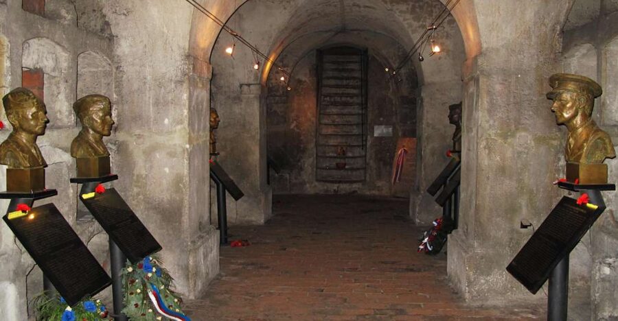 Prague: Guided Operation Anthropoid Tour with Lidice - Underground Start at the Crypt Below St. Cyril Steps