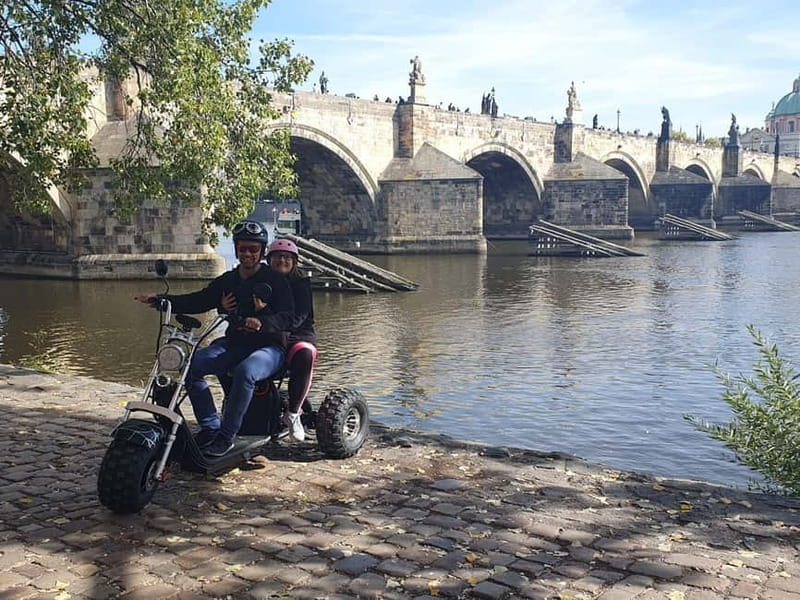 Prague: Guided Sightseeing Tour by Electric Trike - Group setup, driving rules, and safety on Prague roads