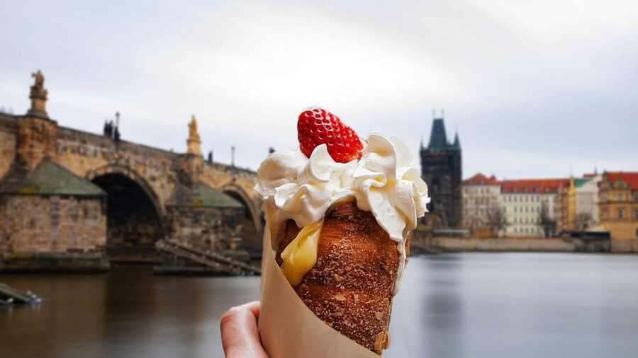 Prague: Guided Street Food Walking Tour - Key highlights at a glance