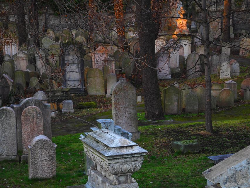 Prague: Guided Walking Tour of Prague's Jewish Quarter - Ceremonial Hall and the Robert Guttmann Gallery Exhibits
