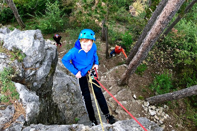 Prague Half-Day Rock Climbing Experience with Instructor - Meeting at Pivovar Prokopák, then heading to the natural park