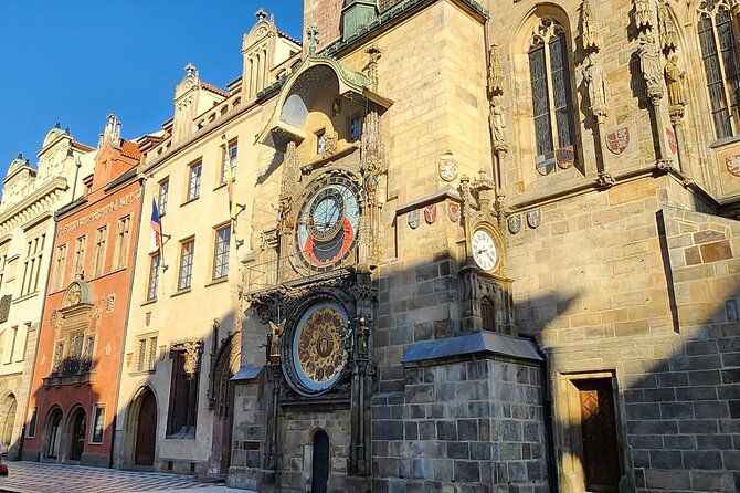 Prague Highlights - 3 hours Private WalkingTour - Staroměstské náměstí: Town Hall views and the central square energy