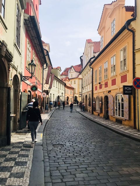 Prague: Highlights of Prague Private Half-Day Tour by Car - Key points before you go