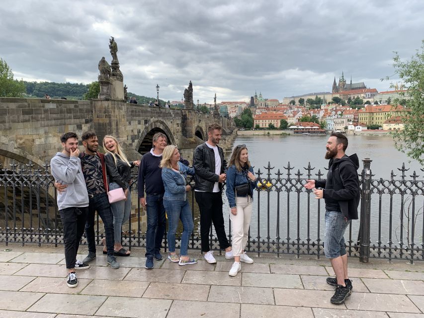 Prague: Historic Pubs Tour with Drinks - Old Town and the Astronomical Clock, plus Pub No. 3