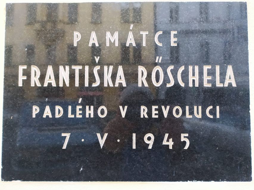 Prague: Historical Walking Tour with Focus on World War 2 - Heydrich assassination: turning a major event into a walkable story