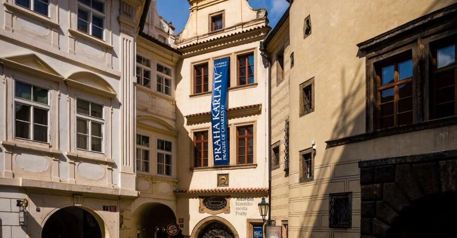 Prague: House at the Golden Ring Entry Ticket - House at the Golden Ring: A compact ticket with major visual payoff
