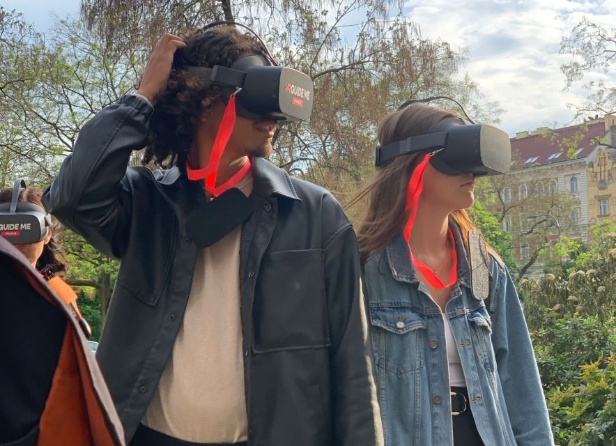 Prague: Immersive History Walking Tour and VR - Old Town Square: where VR makes the city feel real