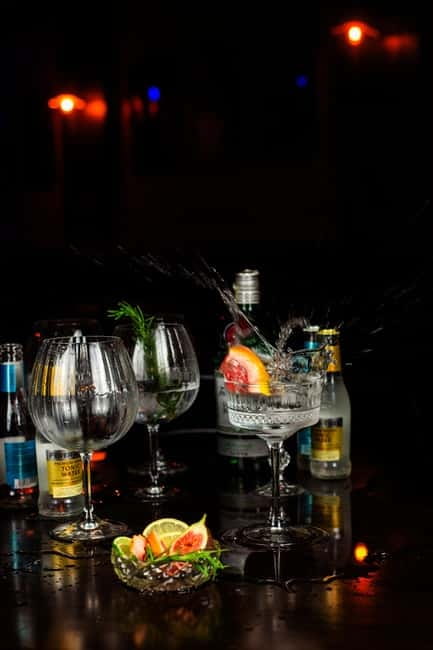 Prague: Jazz Show with Signature Cocktail - Your evening flow: from 6pm arrival to the 8pm (or 9pm) music start