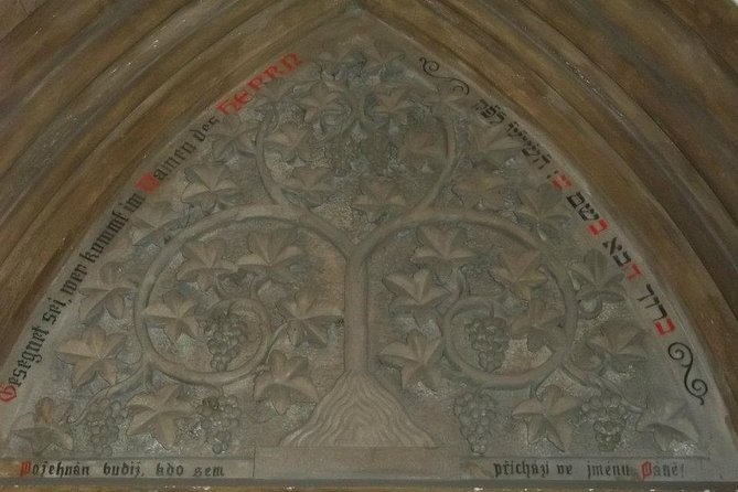 Prague Jewish Quarter Private Half-Day Walking Tour - Klausen and Pinkas Synagogues: Museum Stops With Meaning