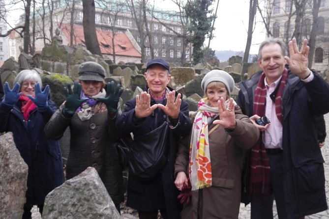 Prague Jewish Quarter Private tour - 3hours - Your 3-hour route through synagogues, cemetery, and museum rooms