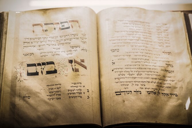 Prague Jewish Quarter Walking Tour with Admission Tickets - How the 10:00 am Josefov route actually plays out