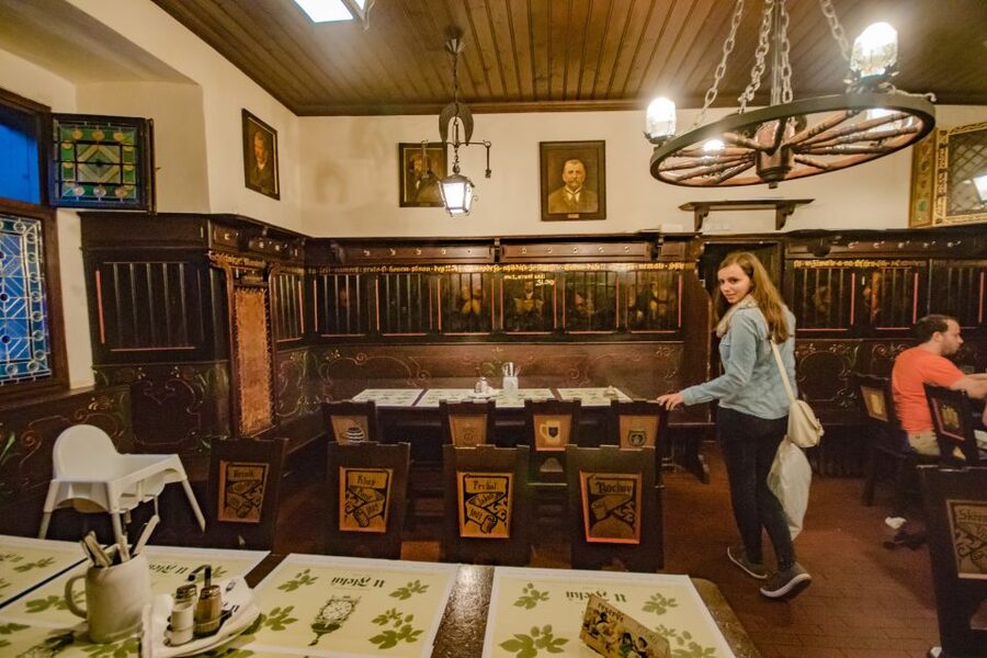 Prague: Legendary Beer Tour with Dinner - What You Learn From the Best Guides (and Why It Changes the Tour)