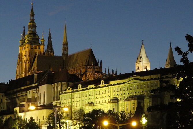 Prague Literary & Historical Tours - Comprehensive Route - What you’re really paying for: $30.02 and a tour that stays focused