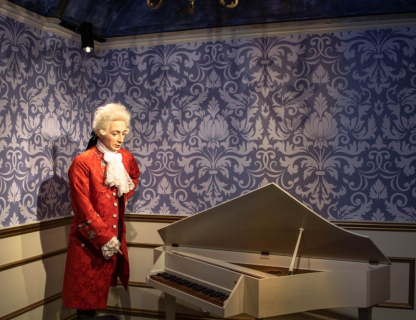 Prague: Madame Tussauds Entry Ticket - Photo Ops That Are Actually Fun: Piano, Green Screen, and Pose Points