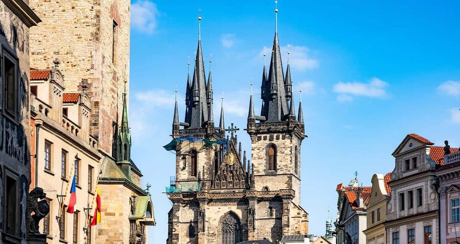 Prague: MegaCombo Tickets with Castle, Cruise & Walking Tour - The 1-Hour Vltava River Cruise for Skyline Views You Can’t Get on Foot