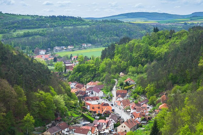 Prague-Munich One-Way Sightseeing Day Tour - Why this Prague to Munich transfer feels like sightseeing, not a commute