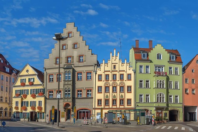 Prague-Munich One-Way Sightseeing Day Tour - The guide masterclass on the road: where the real experience lives
