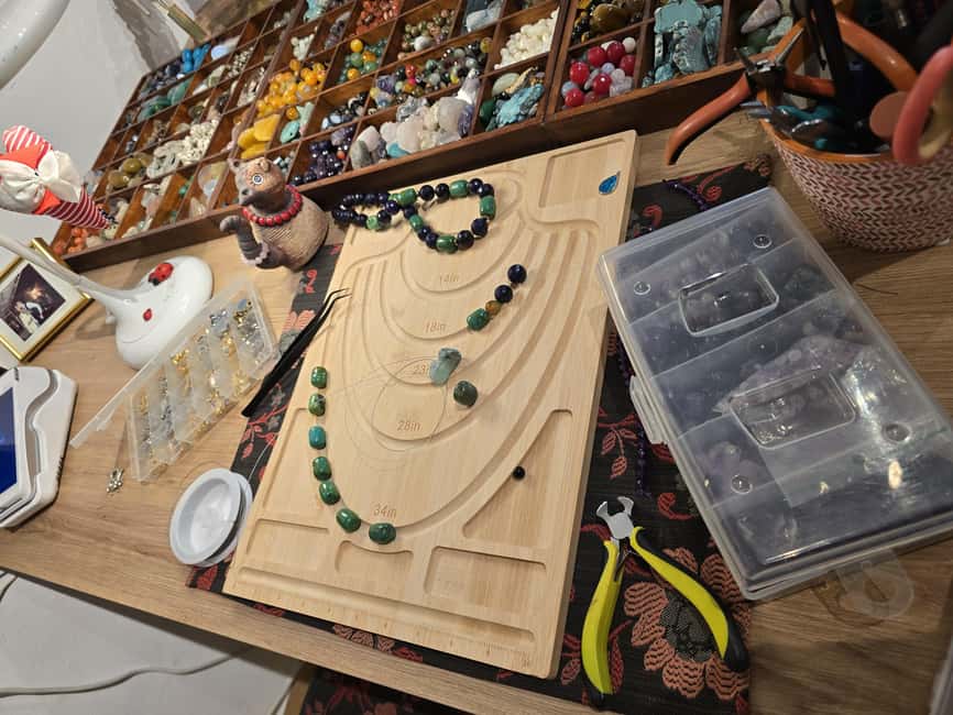 Prague: Necklace-Making Workshop with a Jeweler - The workshop flow: from choices to a finished handmade piece