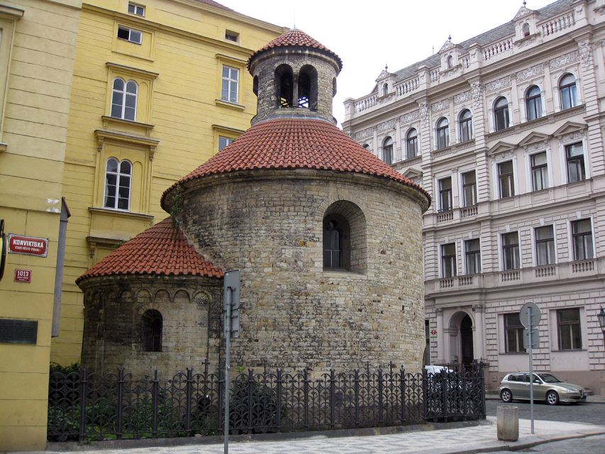 Prague: Old, New, and Jewish Towns Guided Walking Tour - Key things to know before you go