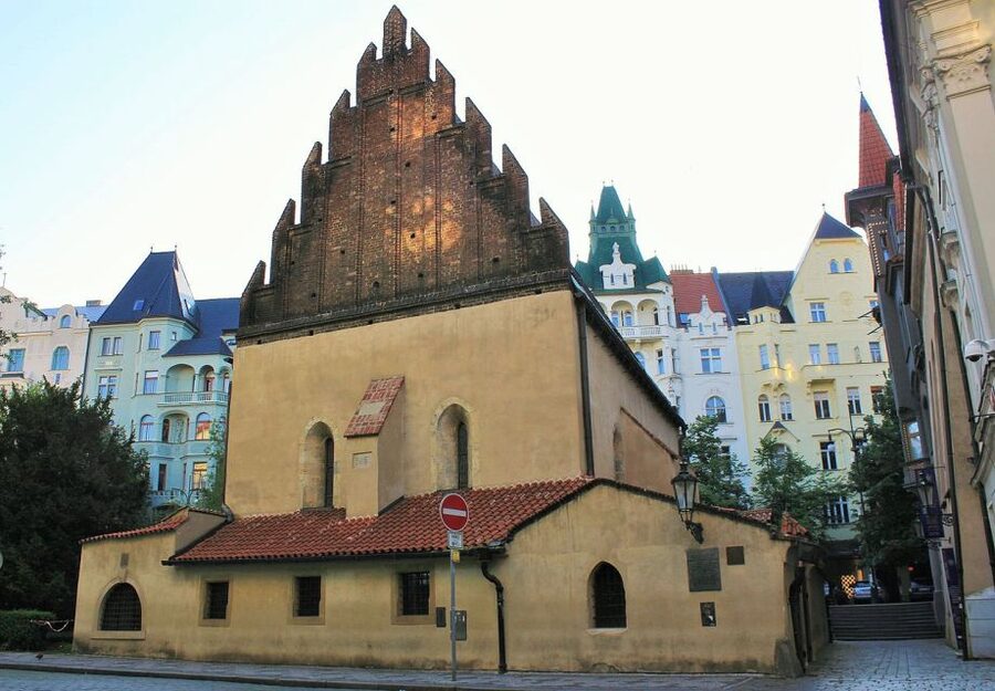 Prague: Old, New, and Jewish Towns Guided Walking Tour - Jewish Town: human stories tied to the Czech timeline