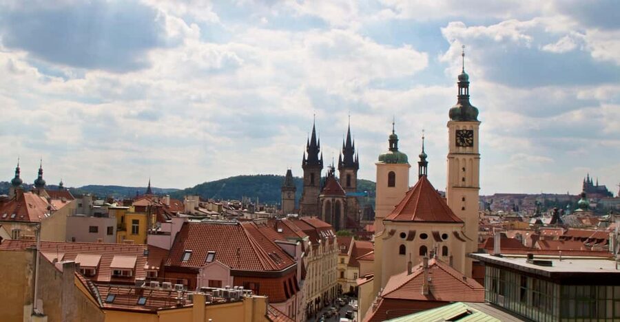 Prague: Old Town and Jewish Quarter Guided Walking Tour - No interiors included, and how that changes your planning