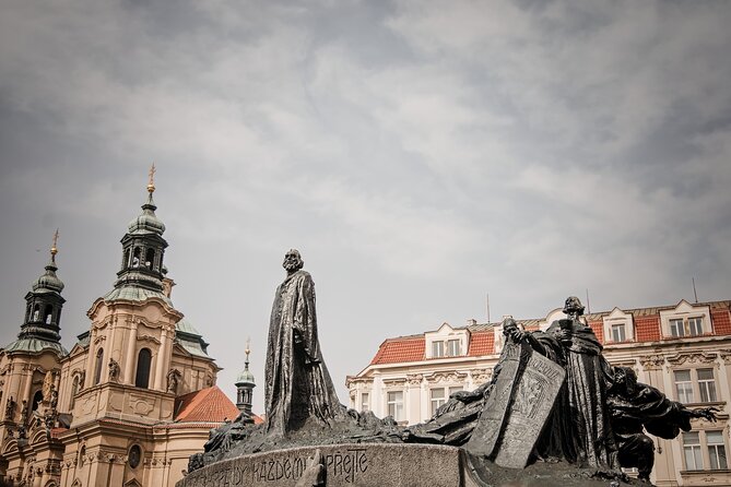 Prague Old Town and Jewish Quarter Walking Tour - Karolinum and Theatre des Etats: Prague as a university and performance city