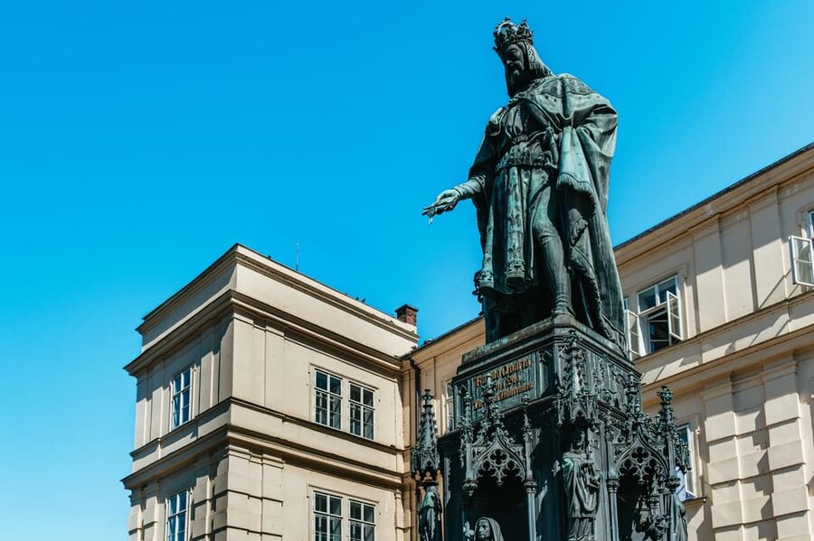 Prague: Old Town, Astronomical Clock and Underground Tour - Charles Bridge: legends, statues, and the kind of details you can actually see