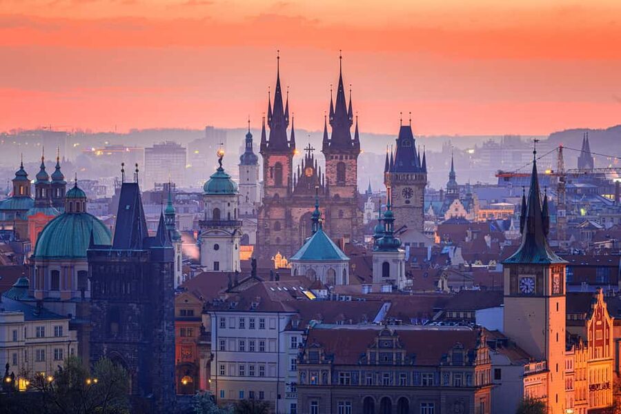 Prague: Old Town Fun Evening Food and Drink Tour - Dietary Reality Check: Gluten-Free, Vegetarian, and the Limits for Vegans
