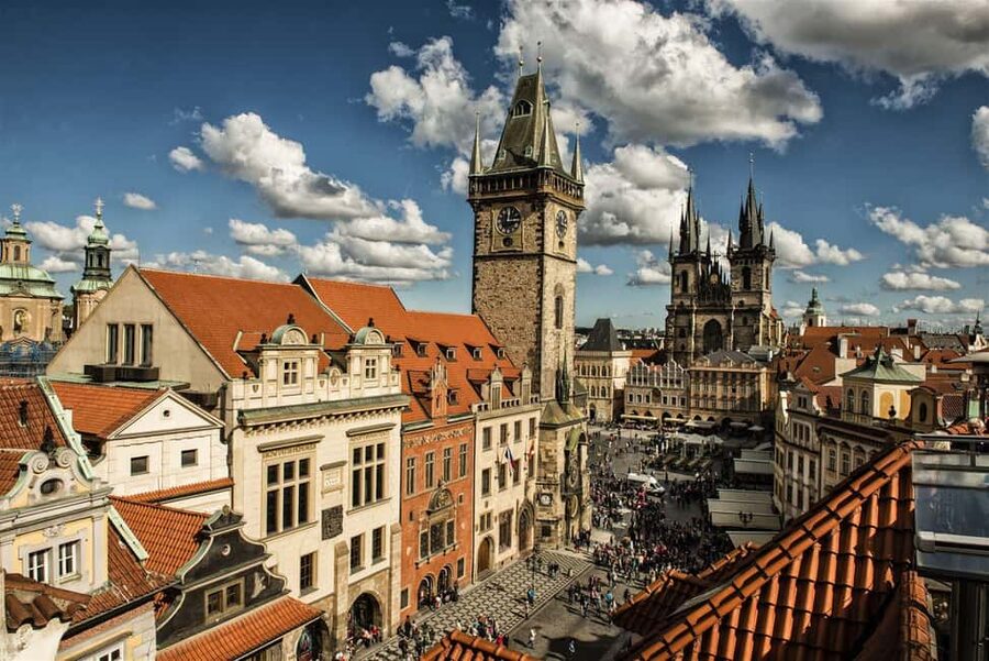 Prague: Old Town Hall and Medieval Underground Guided Tour - The Medieval Underground Tour Beneath Prague’s Old Town Hall