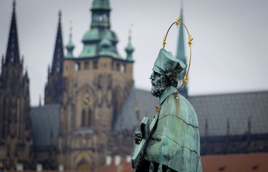 Prague: Old Town Highlights & Hidden Gems Guided Tour - Prague Lesser Town stop: a quick warm-up that makes the rest easier