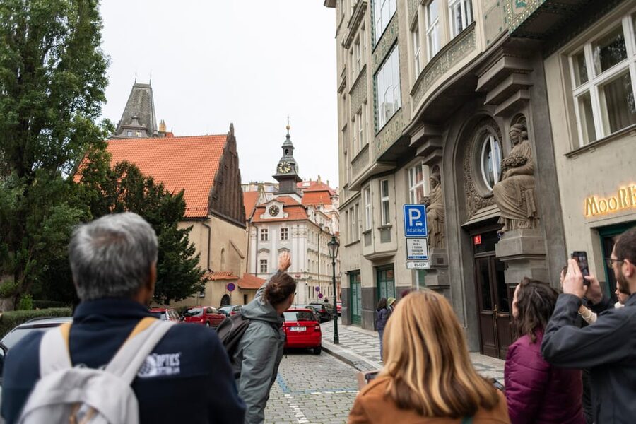 Prague: Old Town, Jewish Quarter & Astro Clock Walking Tour - Wenceslas Square and the New Town Stretch (First 30 Minutes)