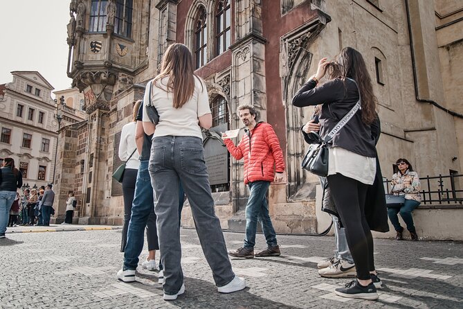 Prague Old Town, River Cruise and Prague Castle Sightseeing Tour Including Lunch - Old Town Square and the Astronomical Clock: how to watch without missing it