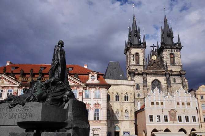 Prague Old Town Tour with a Classical Concert - Staroměstské náměstí: Astronomical Clock to Jan Hus in One Stop