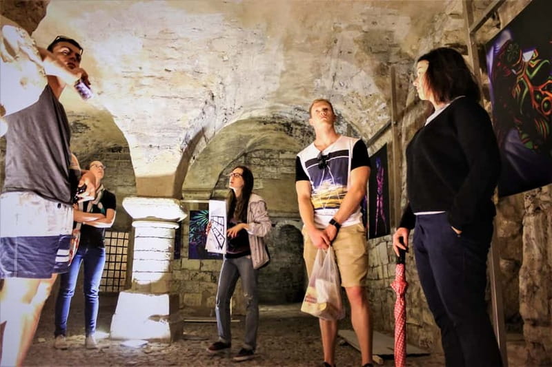 Prague: Oldtown, Medieval Underground & Dungeon History Tour - Practical tips: shoes, no toilets underground, photos only