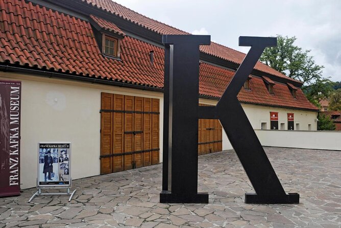 Prague Photo Walk Tour (Family, Couple, Solo) - Key highlights worth showing up for
